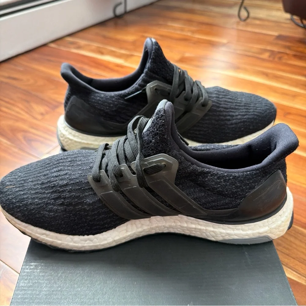Men’s Adidas 2016 ULTRABOOST 3.0 Size US 9.5
